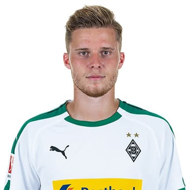 Nico Elvedi profile photo